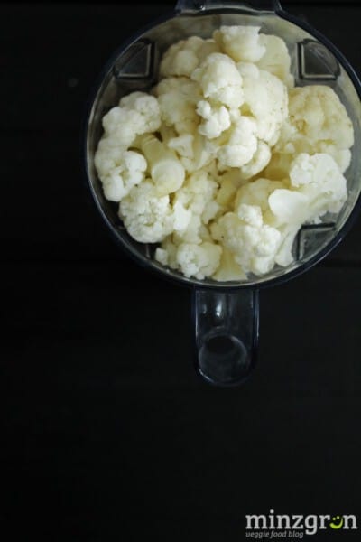 Margherita-Pizzaecken aus Blumenkohlteig