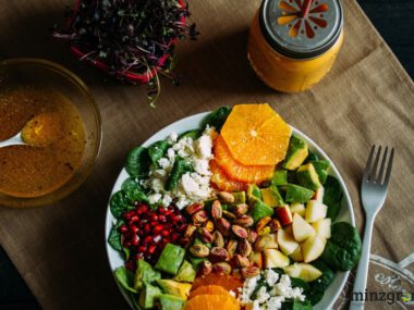 Kickstarter: Wintersalat mit Granatapfel und Orange