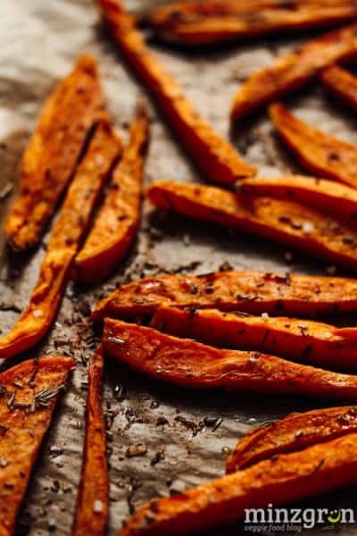 Süßkartoffelpommes aus dem Ofen