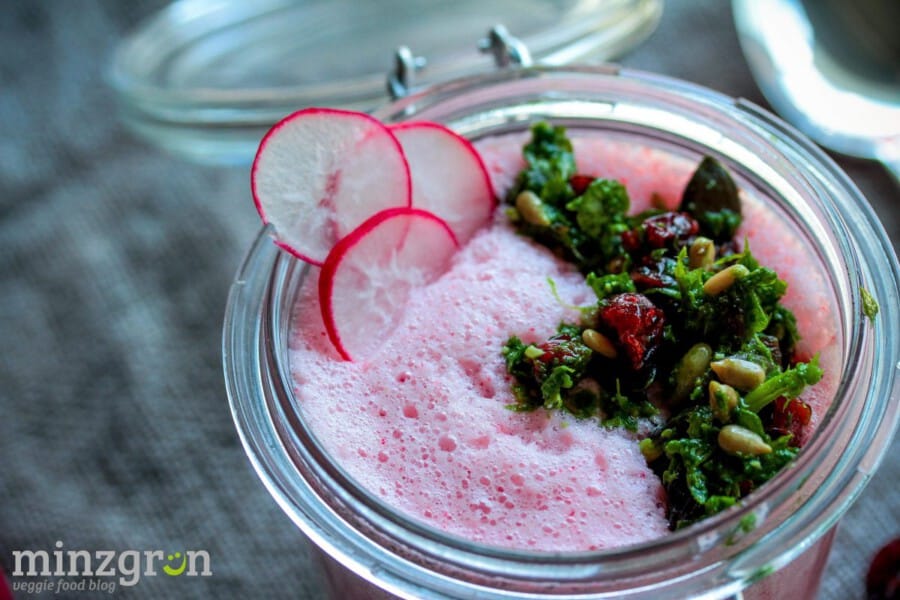 Kaltes Radieschenschaumsüppchen