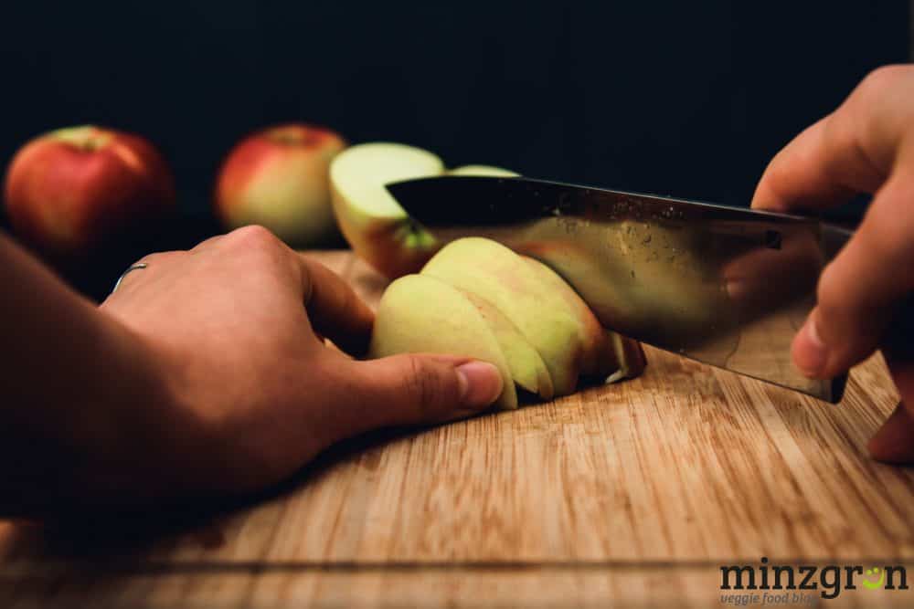 Buchweizen-Apfelkuchen mit Vanillepuddingfüllung