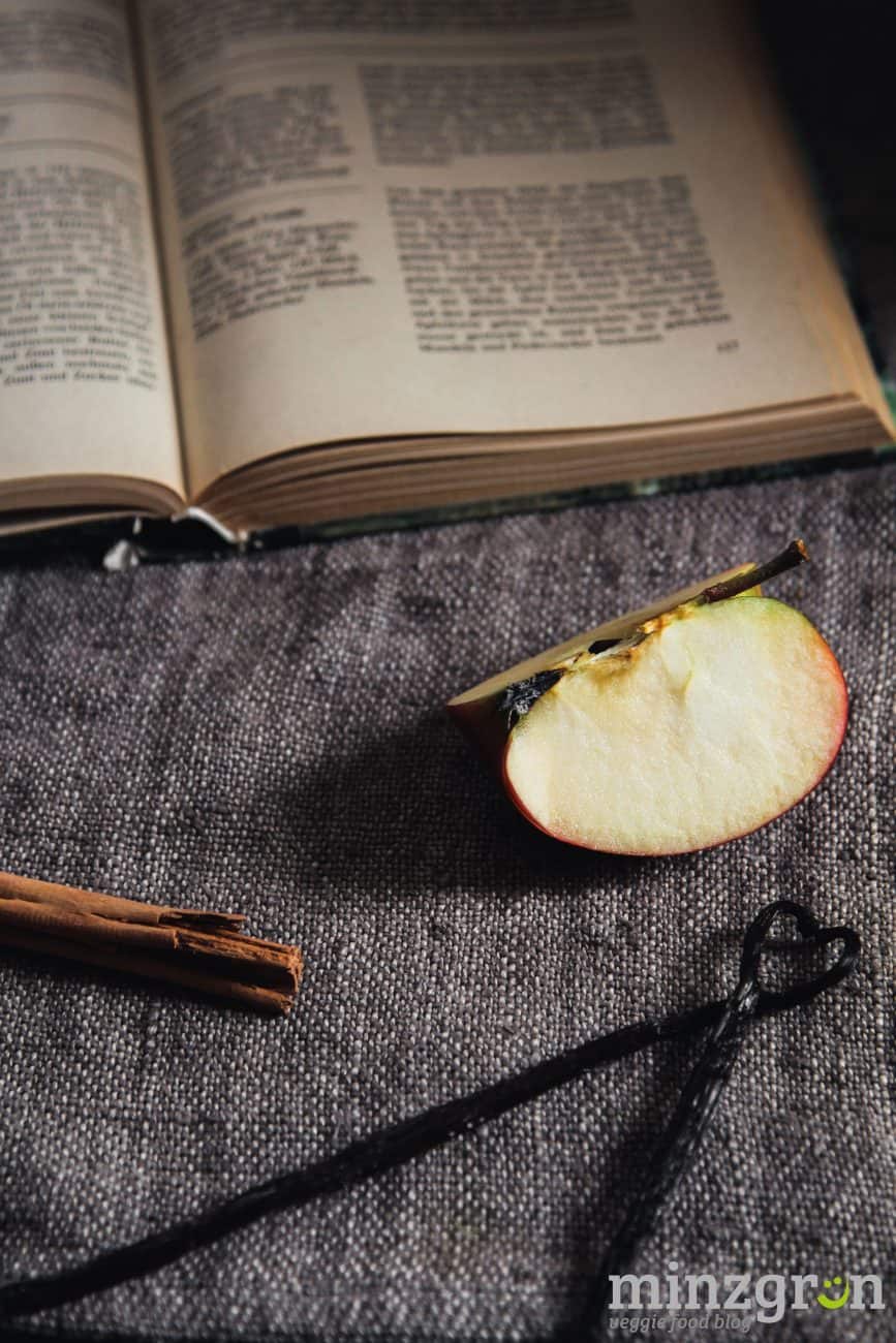 Buchweizen-Apfelkuchen mit Vanillepuddingfüllung