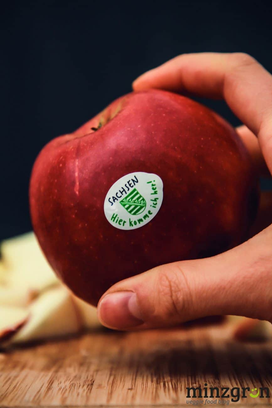 Buchweizen-Apfelkuchen mit Vanillepuddingfüllung