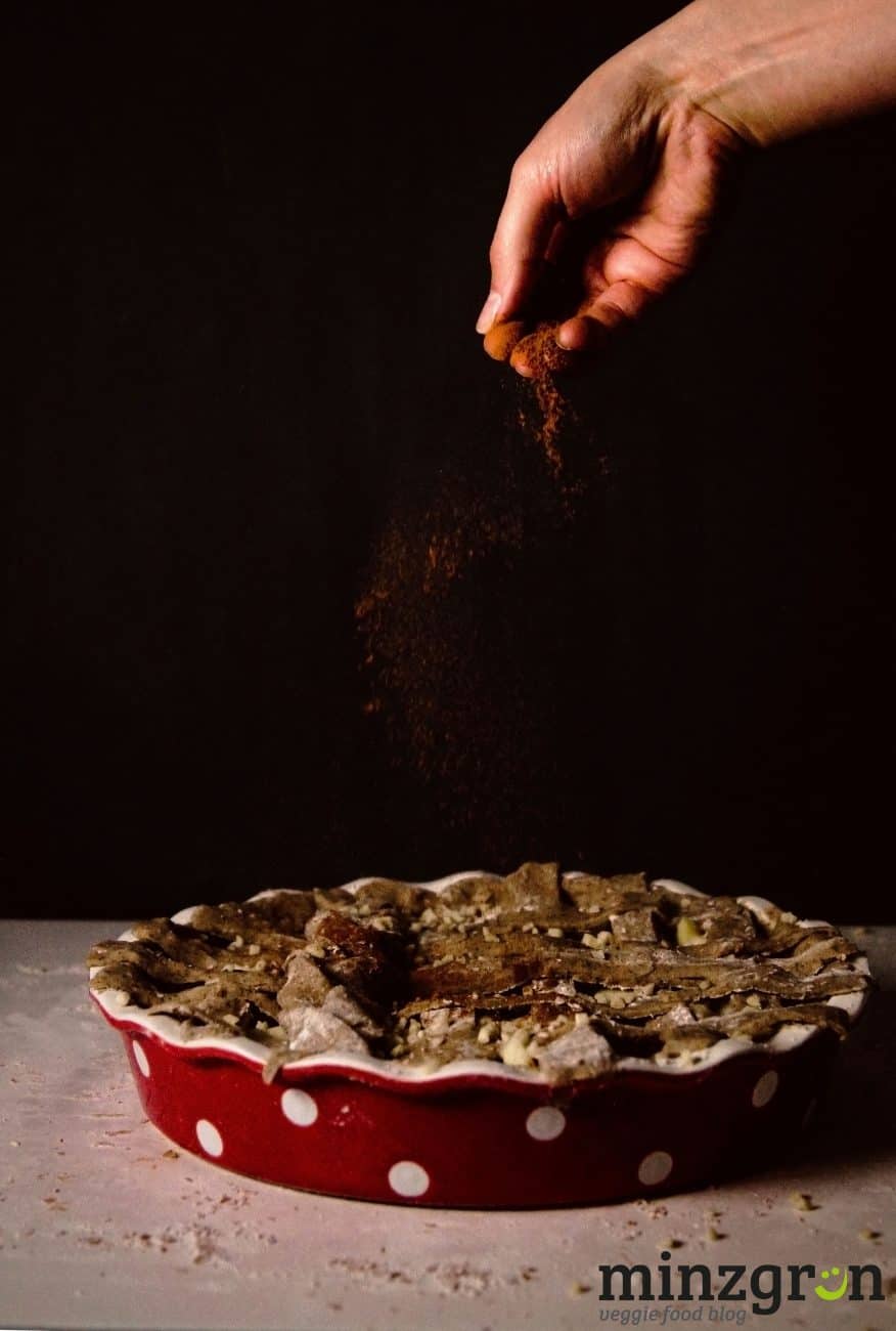 Buchweizen-Apfelkuchen mit Vanillepuddingfüllung