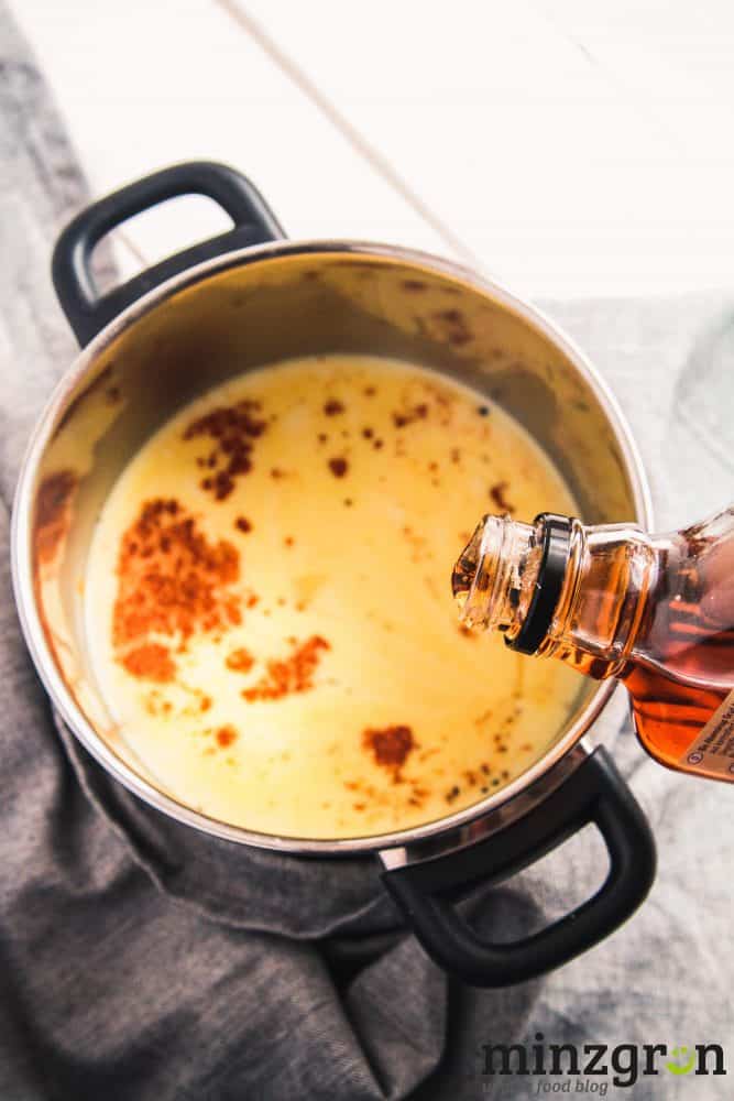 goldene Milch Kurkuma Latte